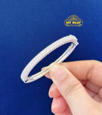 Vòng kiểu 610 - Hội Trắng