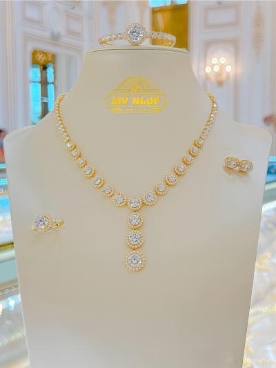 Set Bộ 4 Món Vàng 610