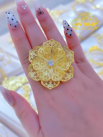 Nhẫn Hoa Vàng 610
