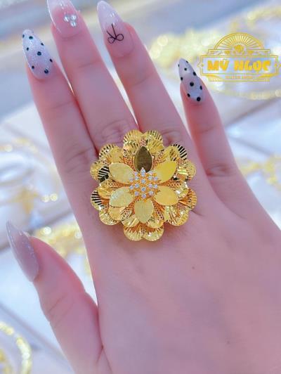 Nhẫn Hoa Vàng 610